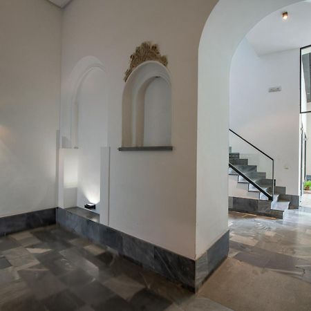 Ry Aparcamiento Incluido Junto A Catedral Ideal Parejas Sevilha Exterior foto